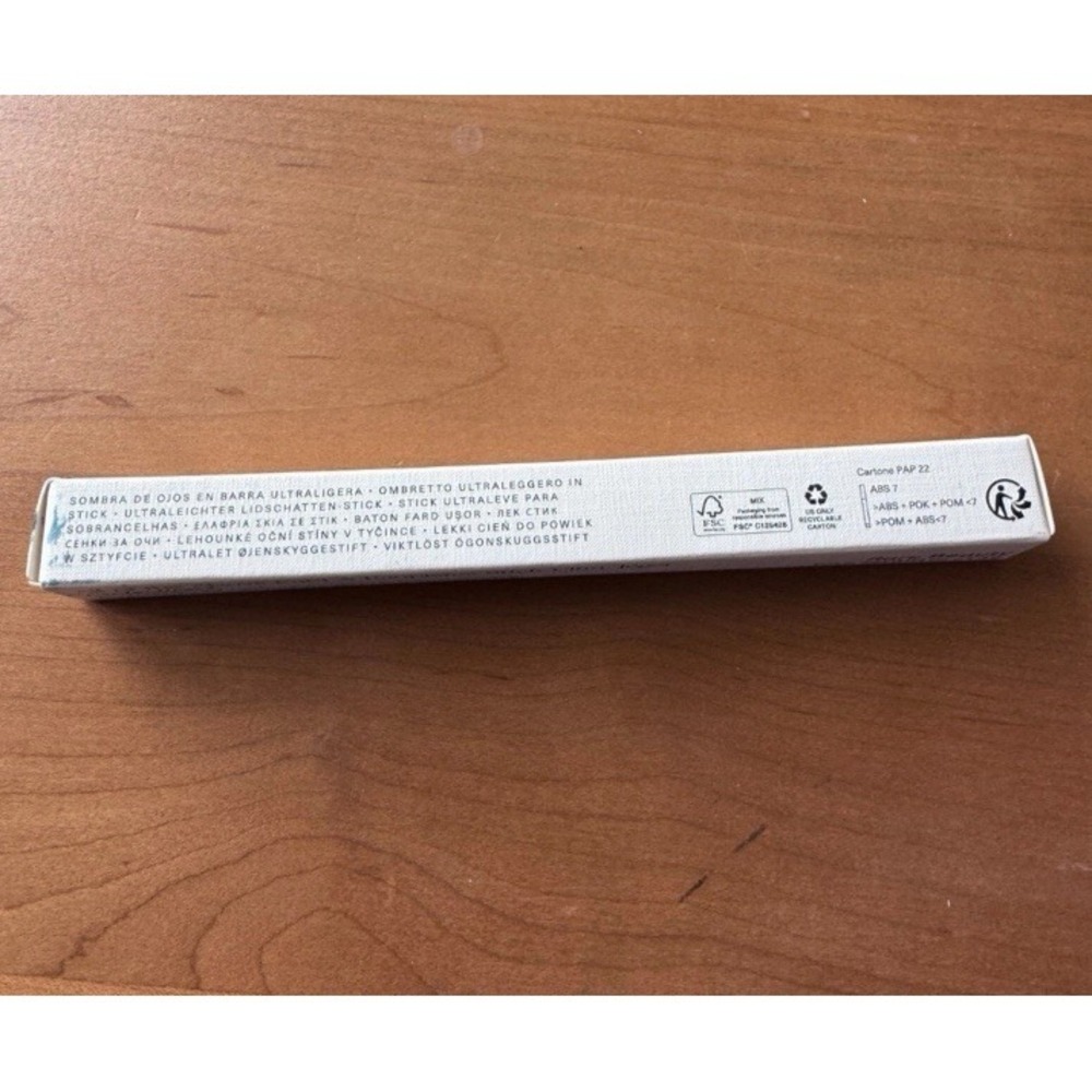 Rare Beauty All of the Above Weightless Eyeshadow Stick –‎ Contentment – 0.04oz - Picture 4 of 7